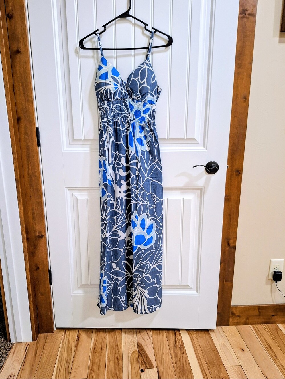 EUC She's Cool Blue White Hawaiian Hibiscus Floral Smocked Cotton Maxi Dress S